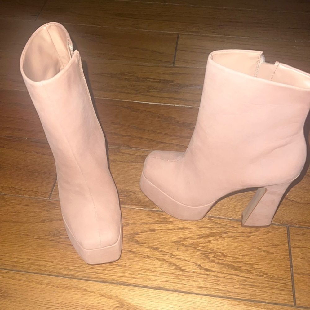 Brand new just got wrong size and it was final sale